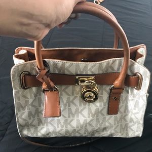 Michael kors purse